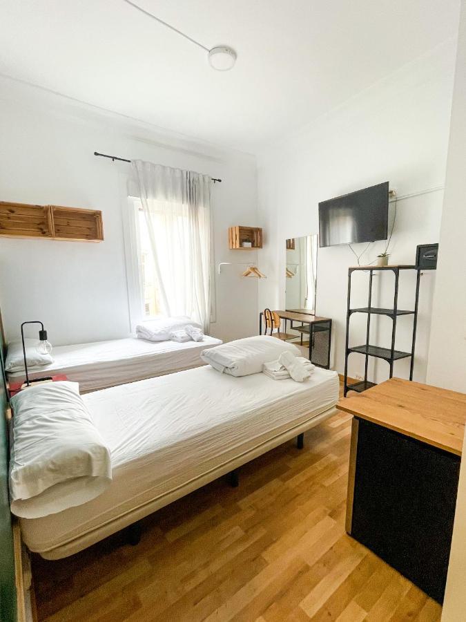 Az The Bridge Hostel - Coliving Сарагоса Екстер'єр фото